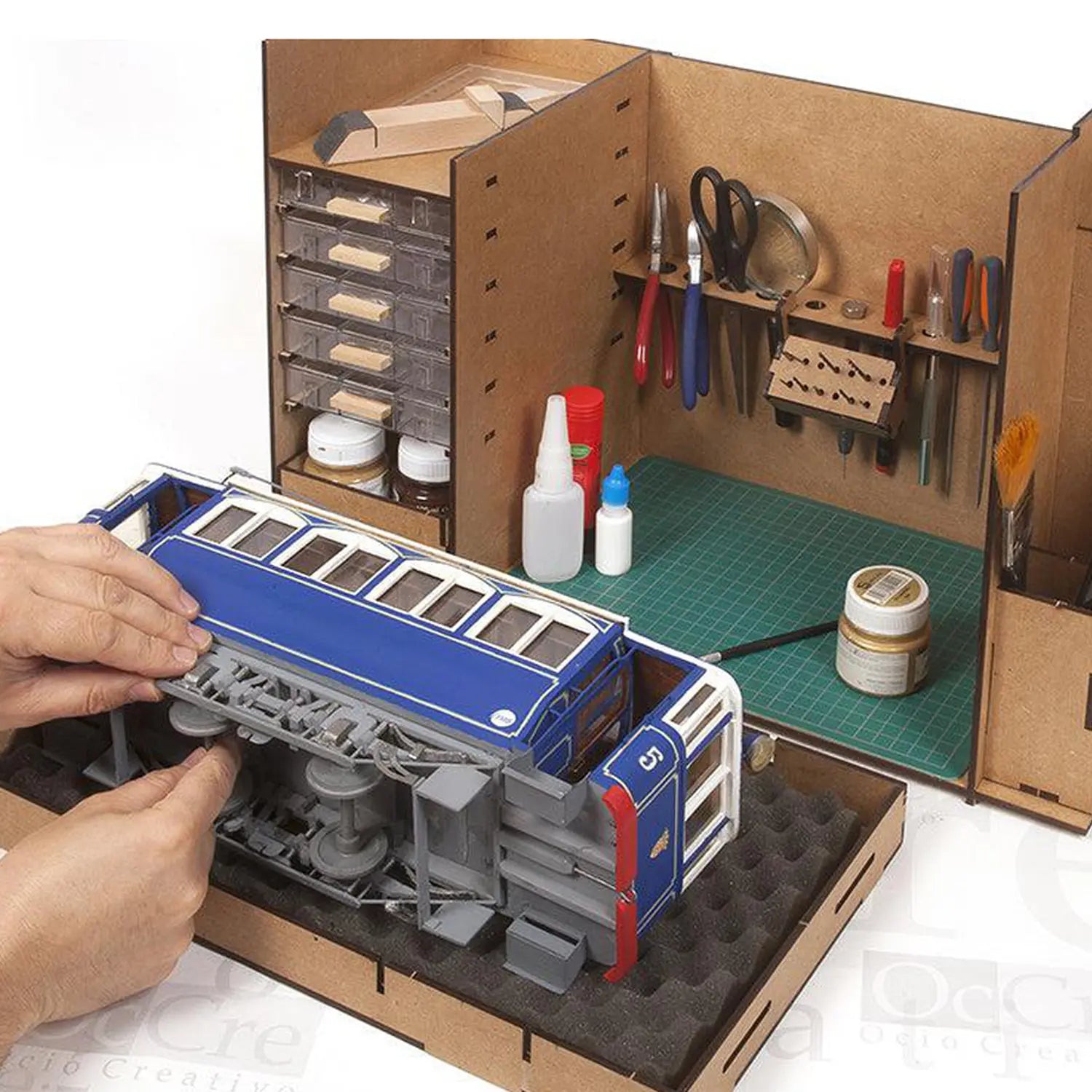 occre-atelier-mobile-organizer-kit-bois-monter-avec-tiroirs image 8