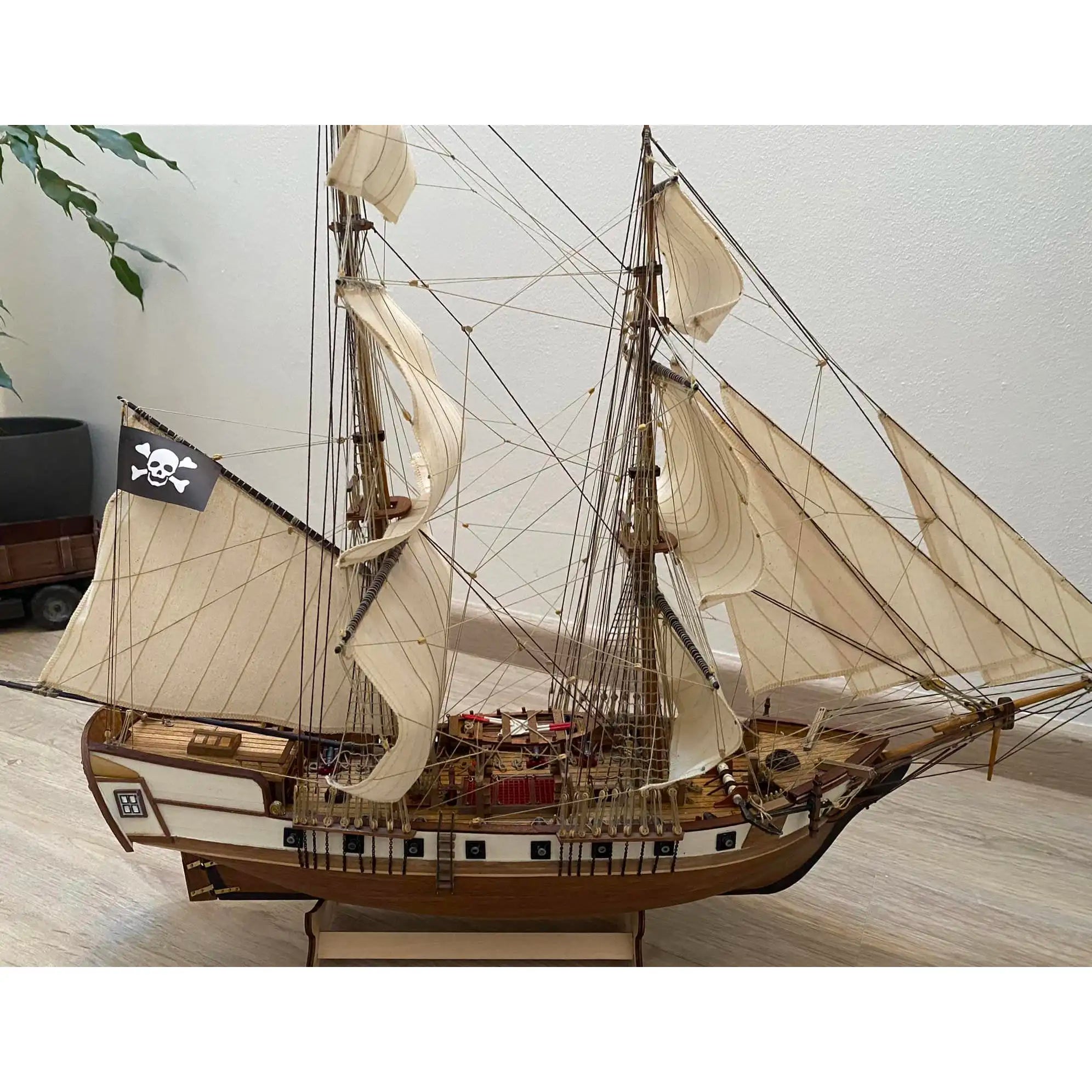 occre-corsair-maquette-bateau-bois-brigantin-corsaire-1-100-kit image 5