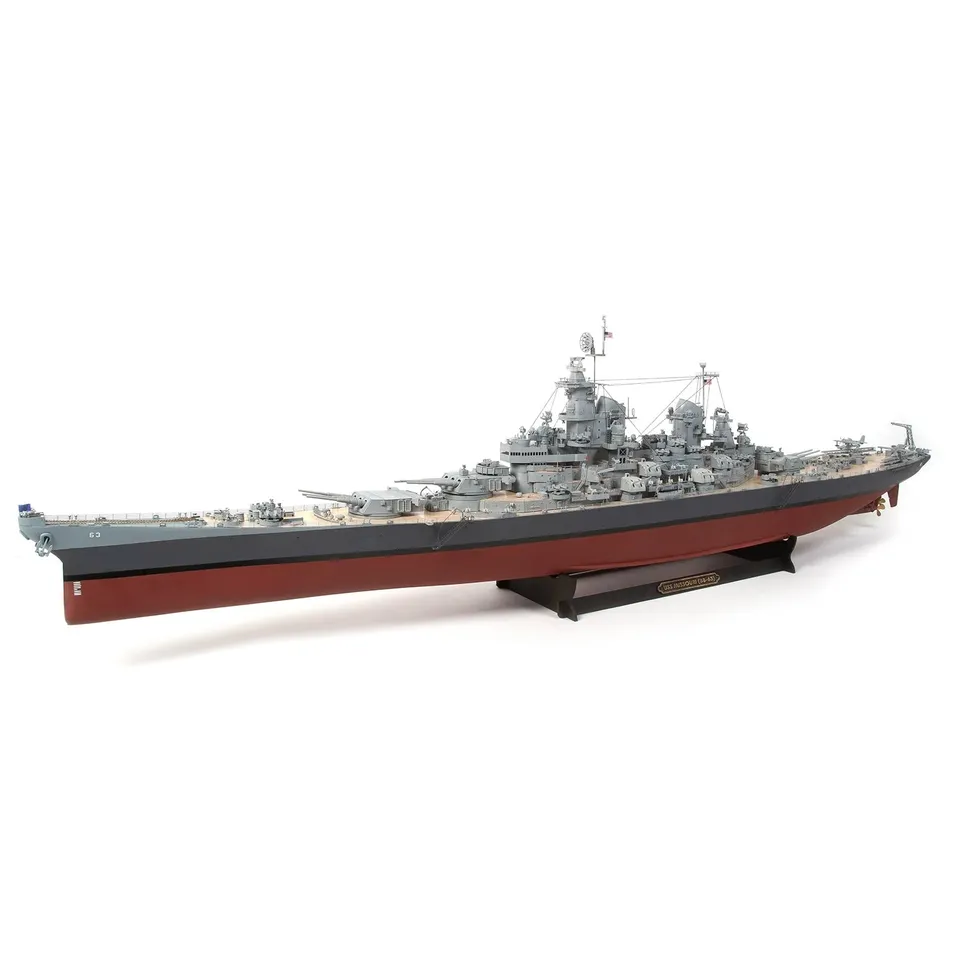 occre-uss-missouri-bb-63-maquette-cuirass-bois-et-m-tal-1-200 image 1