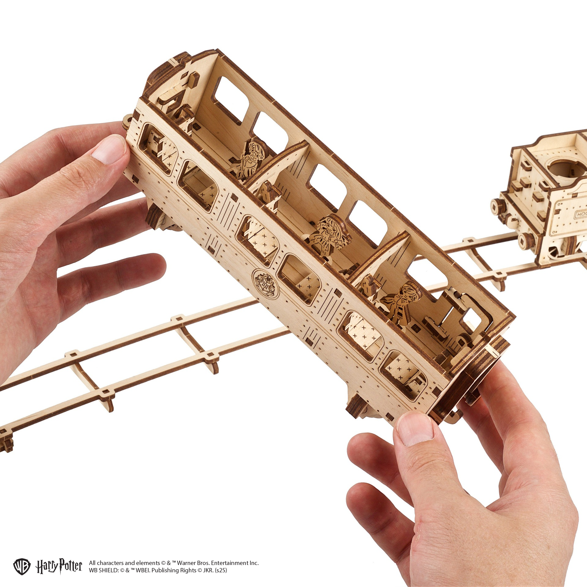 ugears-hogwarts-express-maquette-train-m-canique-en-bois image 6