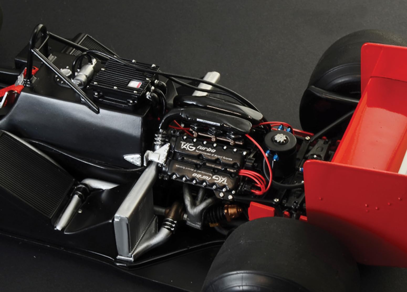 italeri-4711-mclaren-mp4-2c-prost-rosberg-maquette-plastique-1-12-monter image 6