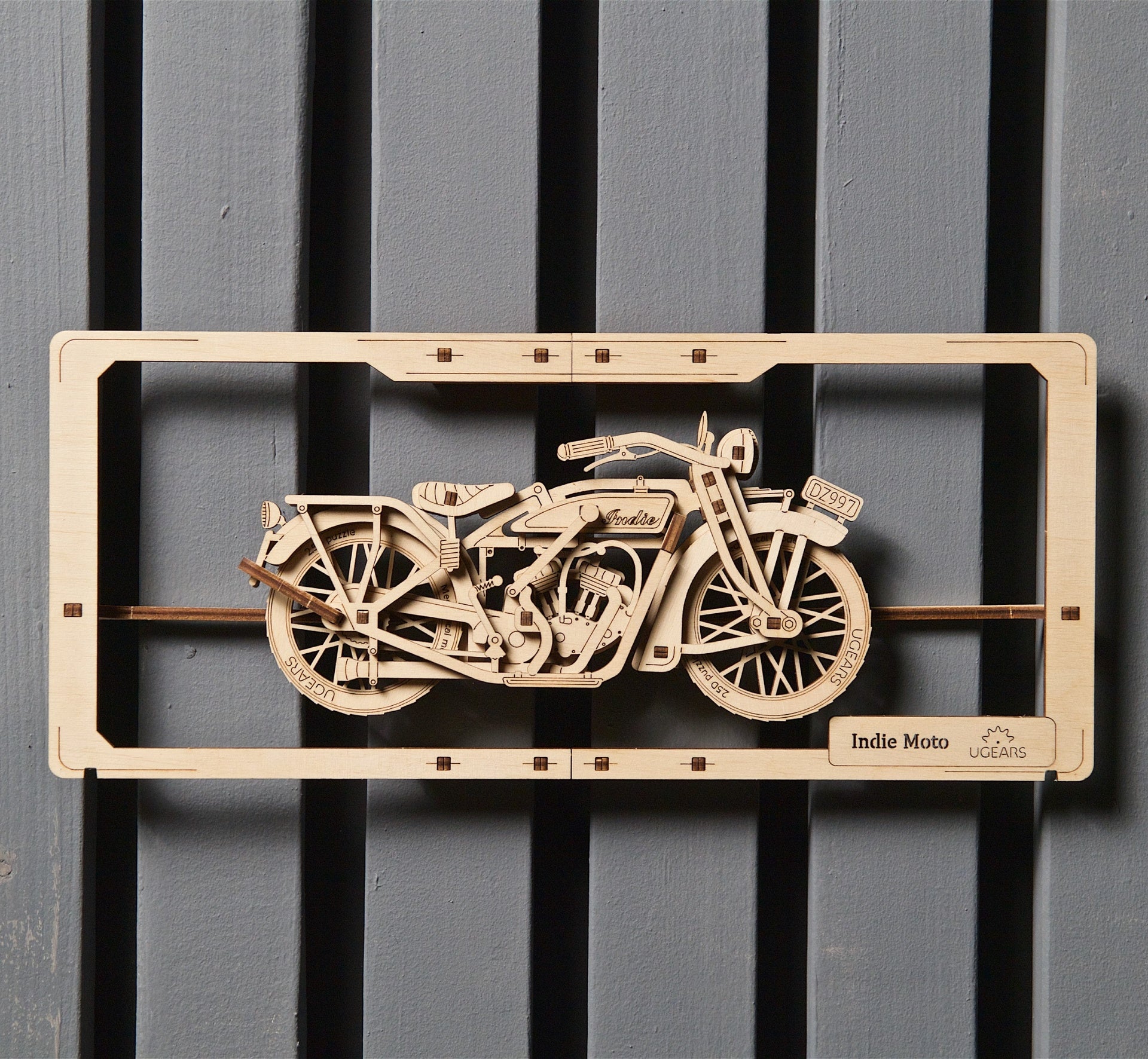ugears-indie-moto-2-5d-puzzle-tableau-moto-bois-mobile image 7