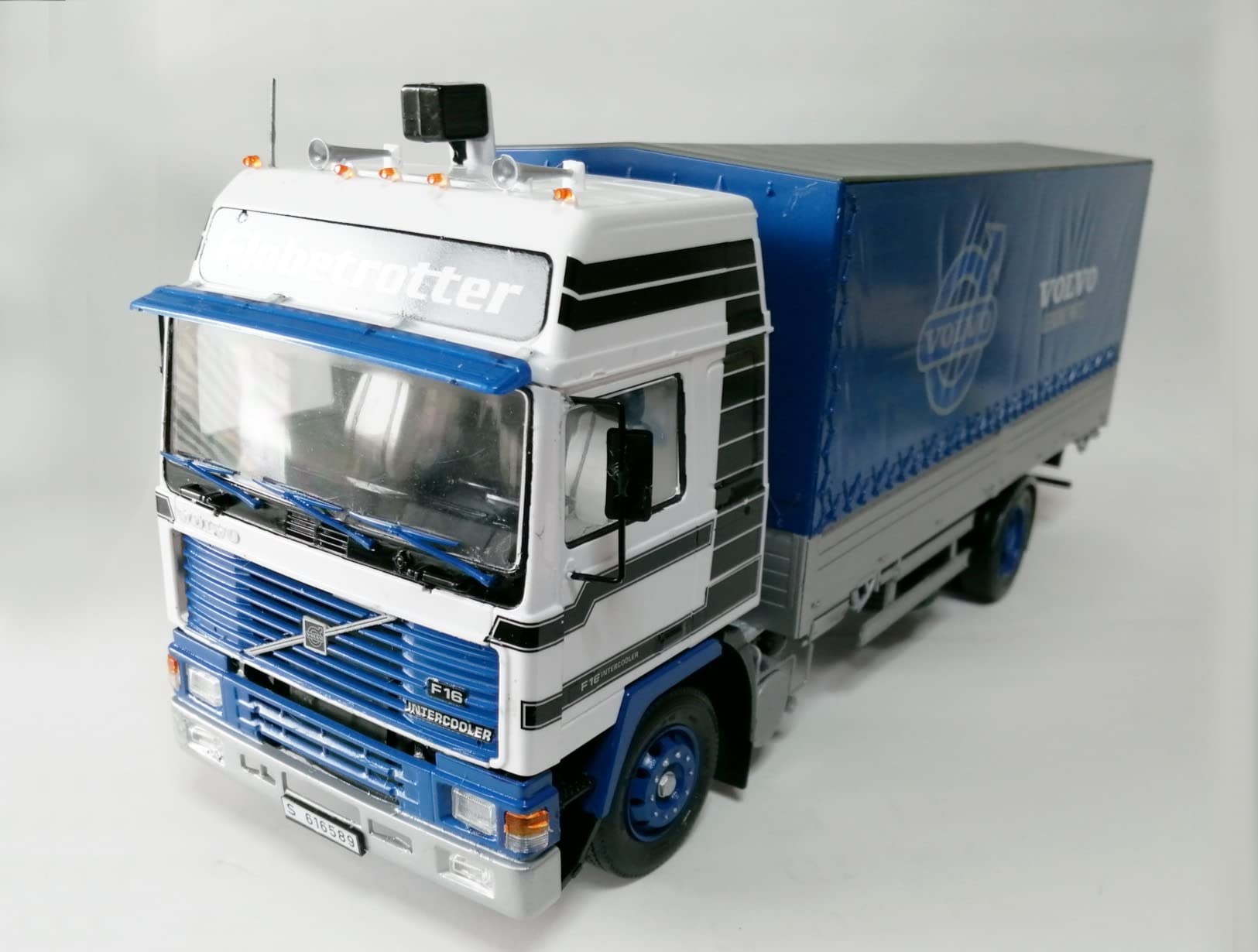 Superbe Volvo F16