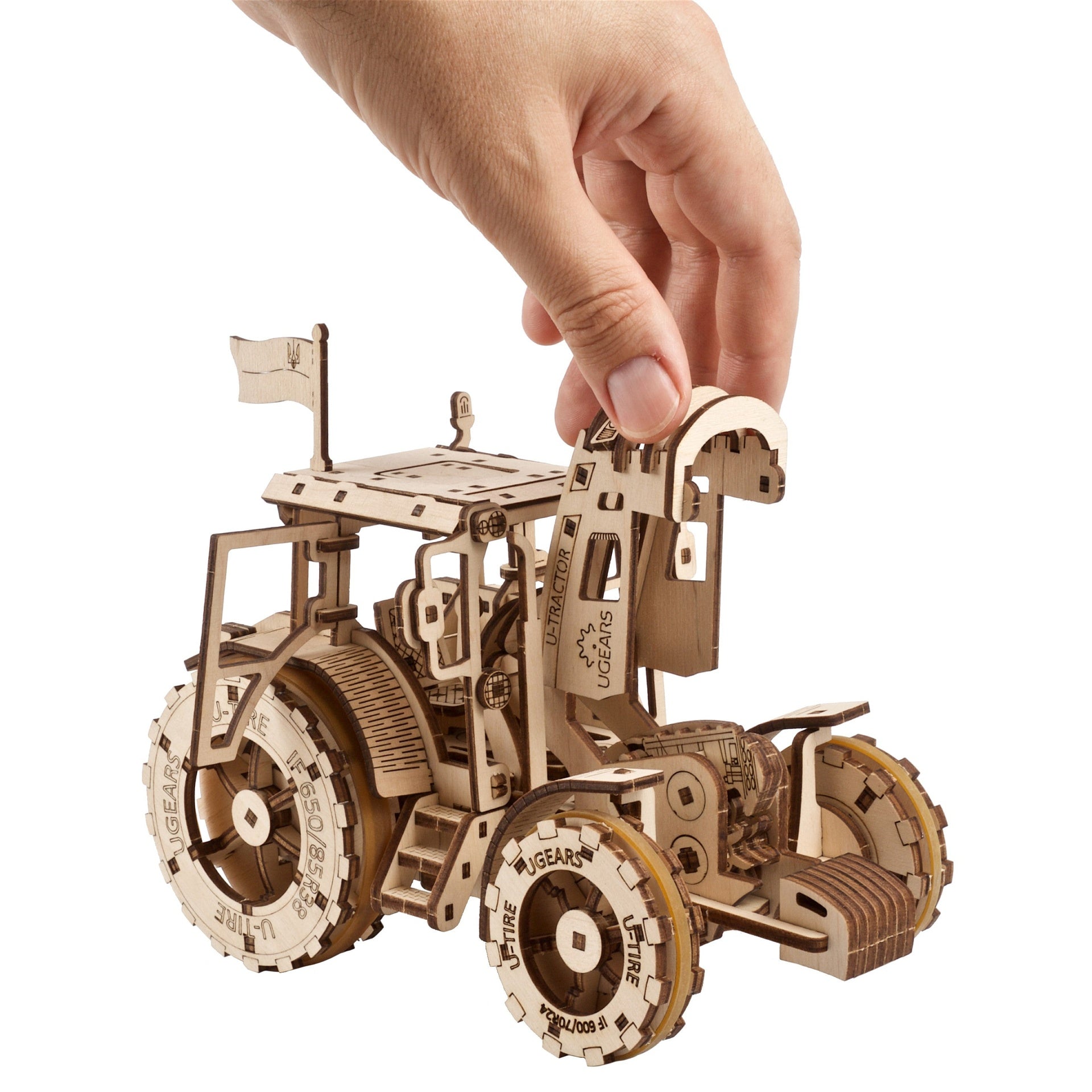 ugears-the-tractor-wins-maquette-tracteur-bois-m-canique-monter image 4