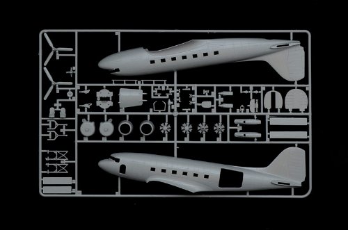 italeri-dakota-mk-iii-c-47-i1338-maquette-aviation-1-72-verte-monter image 8
