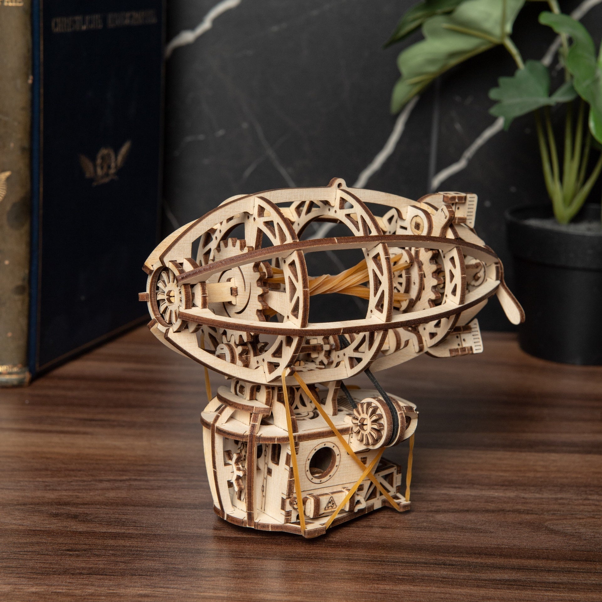 ugears-steampunk-airship-dirigeable-m-canique-en-bois-construire image 8