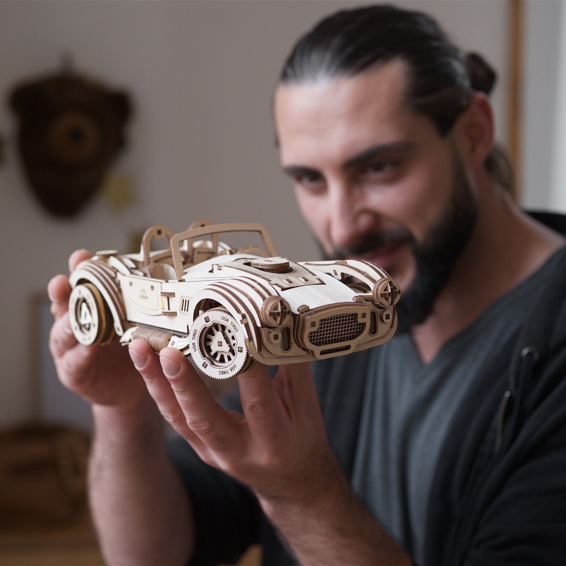 ugears-drift-cobra-racing-car-maquette-m-canique-bois image 7