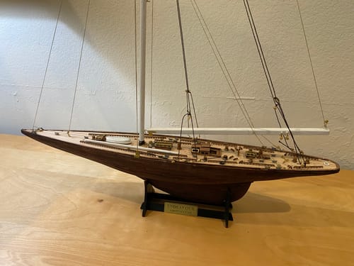 Splendide sur étagère