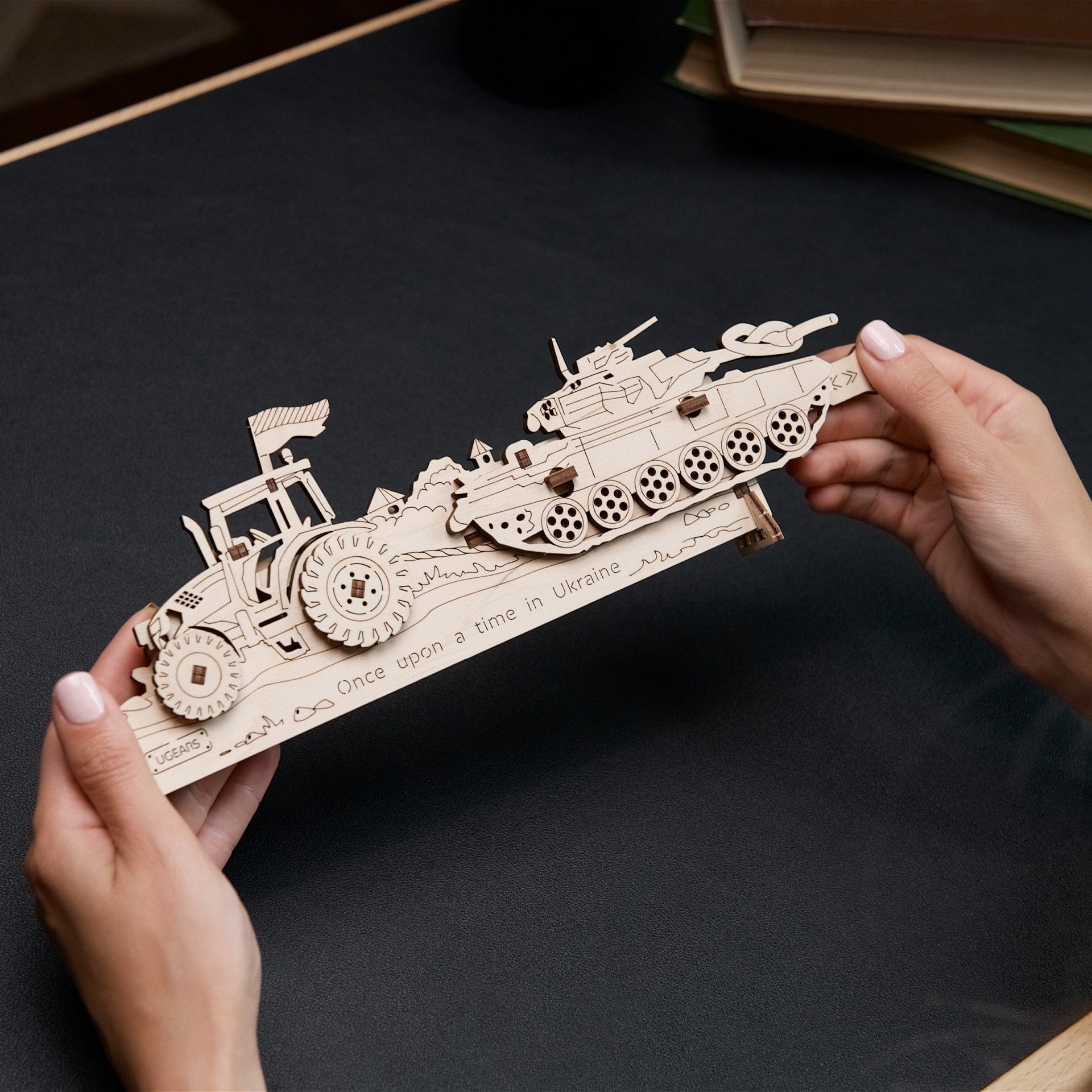 ugears-brave-ua-tractor-maquette-m-canique-bois image 5
