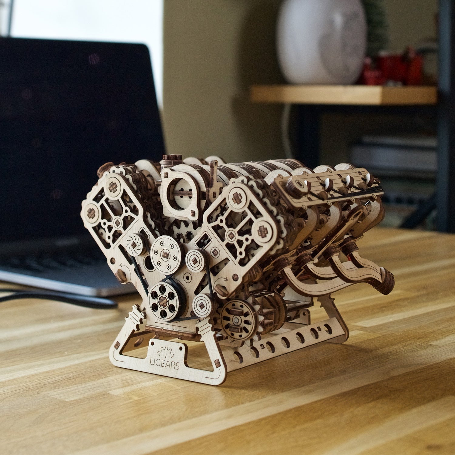 ugears-v8-engine-maquette-m-canique-en-bois-assembler image 8