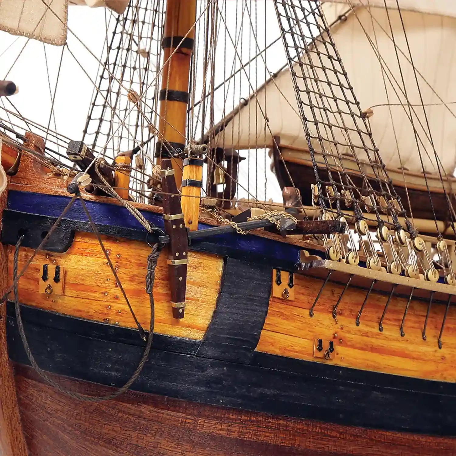 occre-endeavour-maquette-bateau-bois-captain-cook image 7