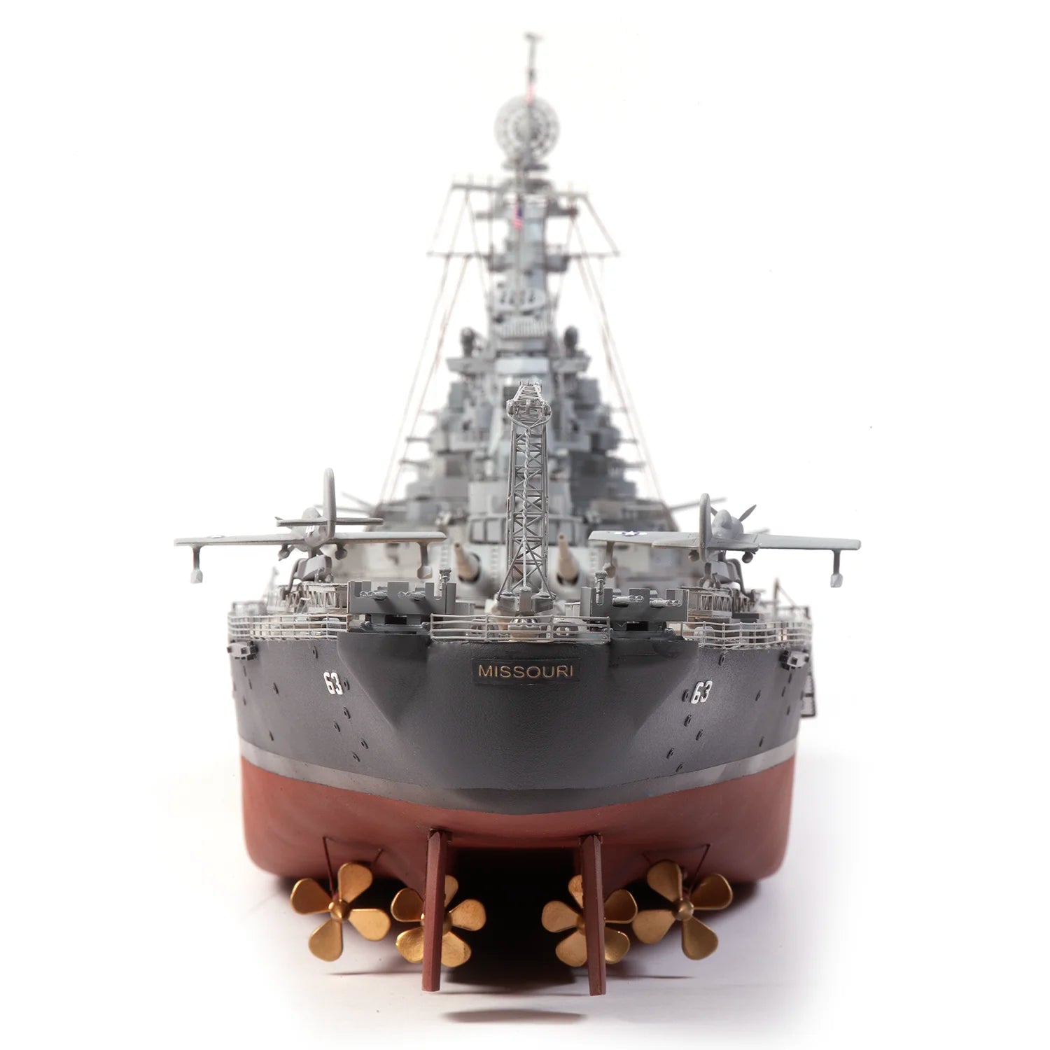 occre-uss-missouri-bb-63-maquette-cuirass-bois-et-m-tal-1-200 image 8