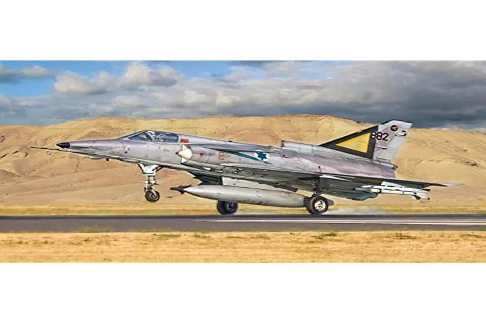 italeri-kfir-c2-c7-maquette-avion image 1