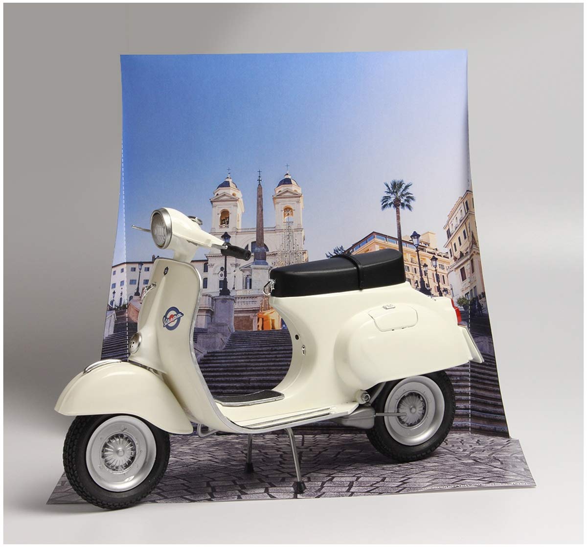 italeri-vespa-125-primavera-maquette-moto-4633 image 5