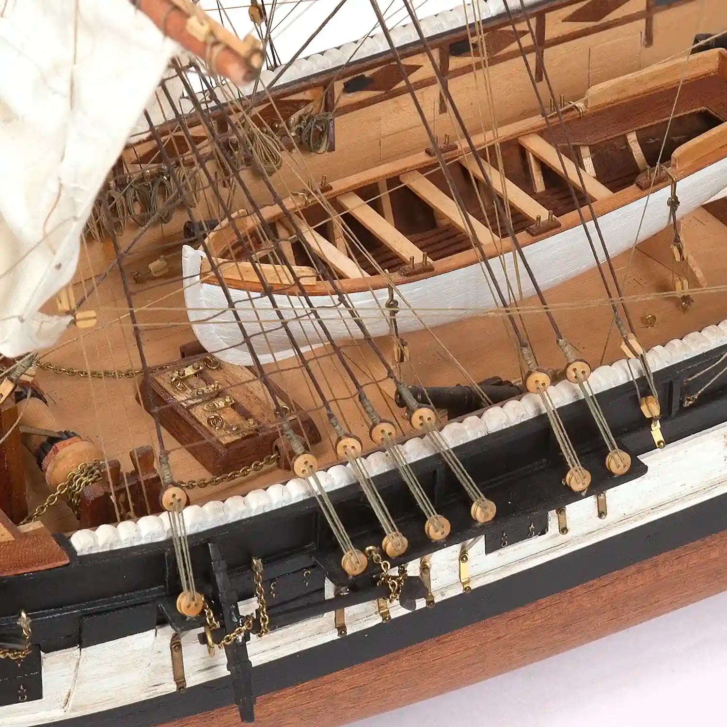 occre-hms-beagle-kit-maquette-bateau-de-darwin-au-1 image 8