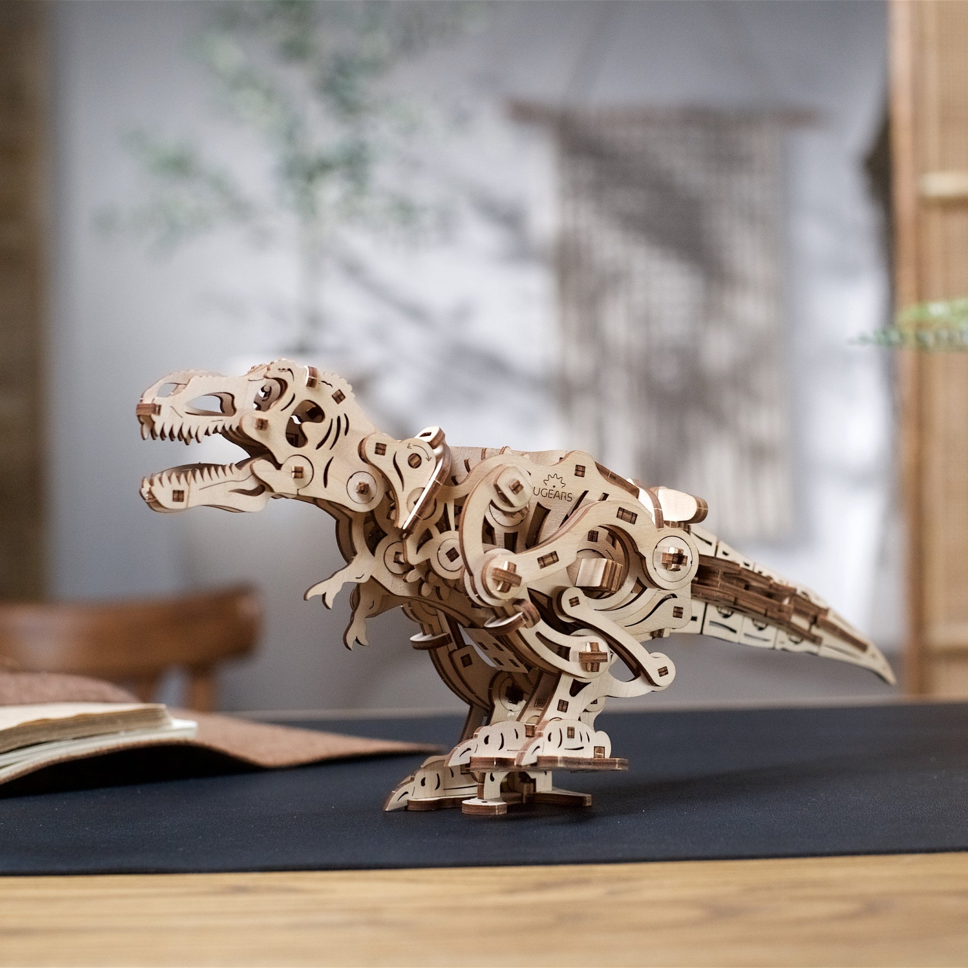 ugears-tyrannosaurus-rex-maquette-bois-m-canique-automate image 8