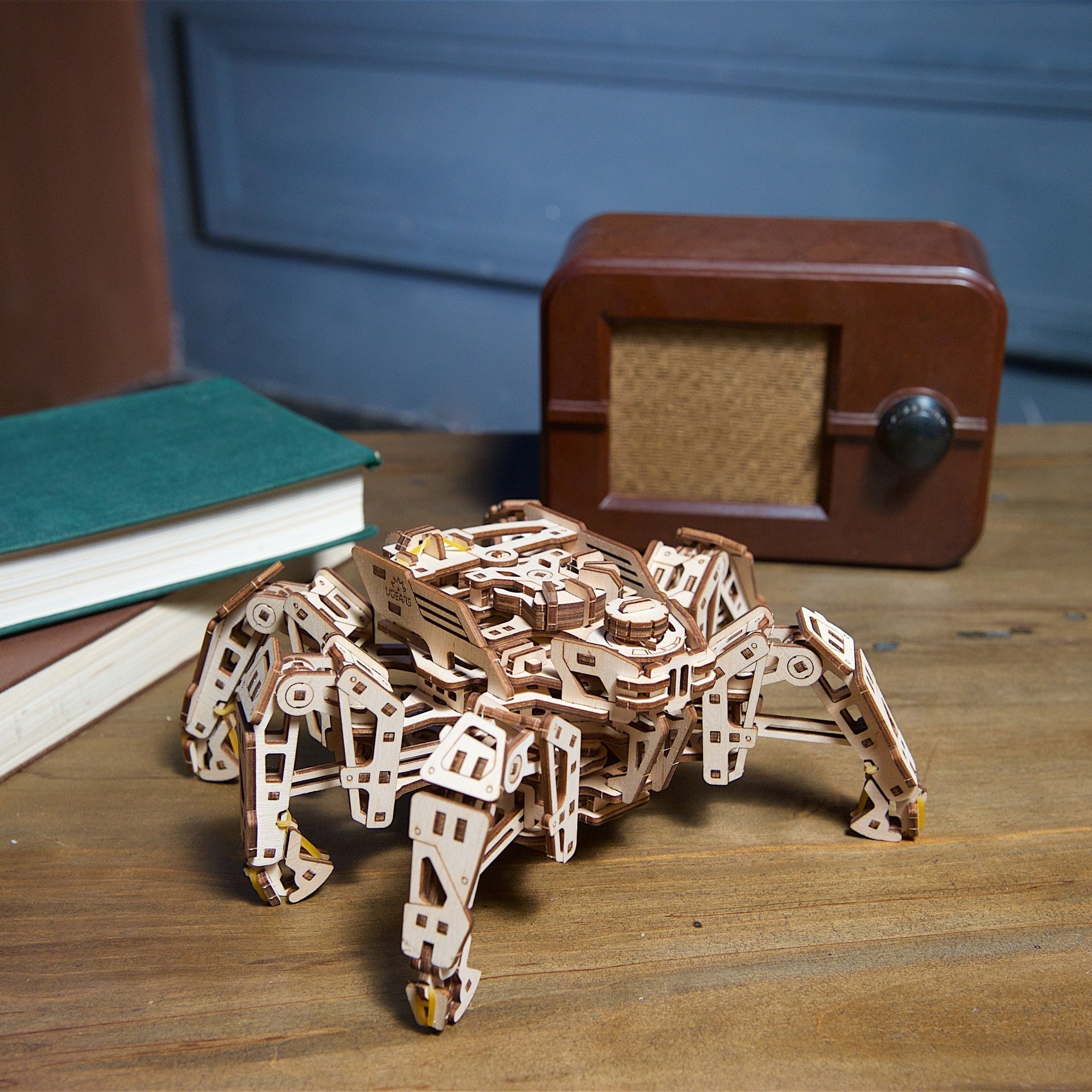 ugears-hexapod-explorer-maquette-m-canique-en-bois-monter image 8