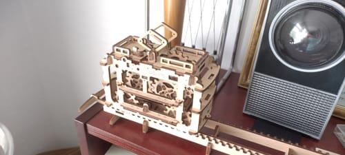 Magnifique tramway en bois
