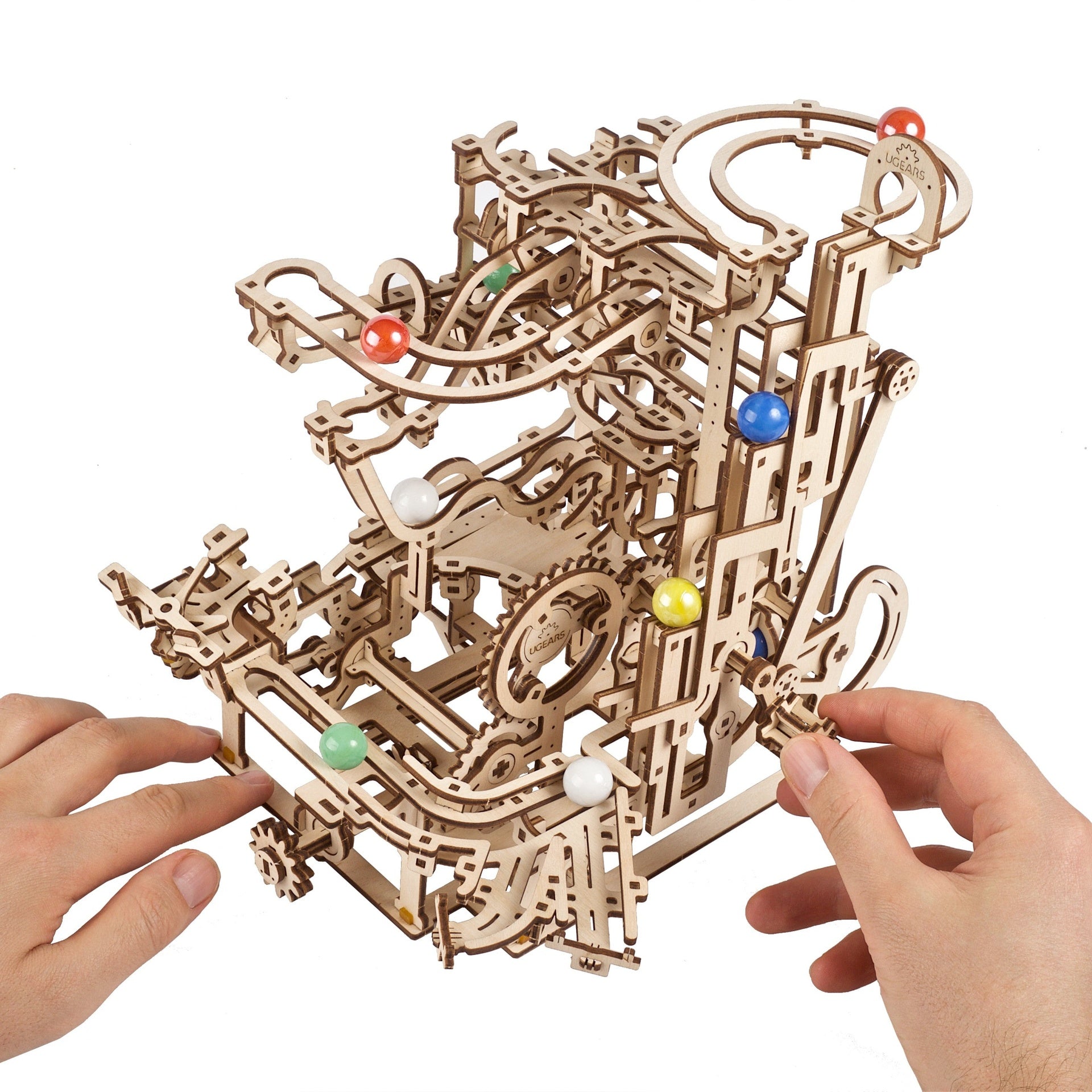 ugears-marble-run-tiered-hoist-circuit-billes-bois image 4