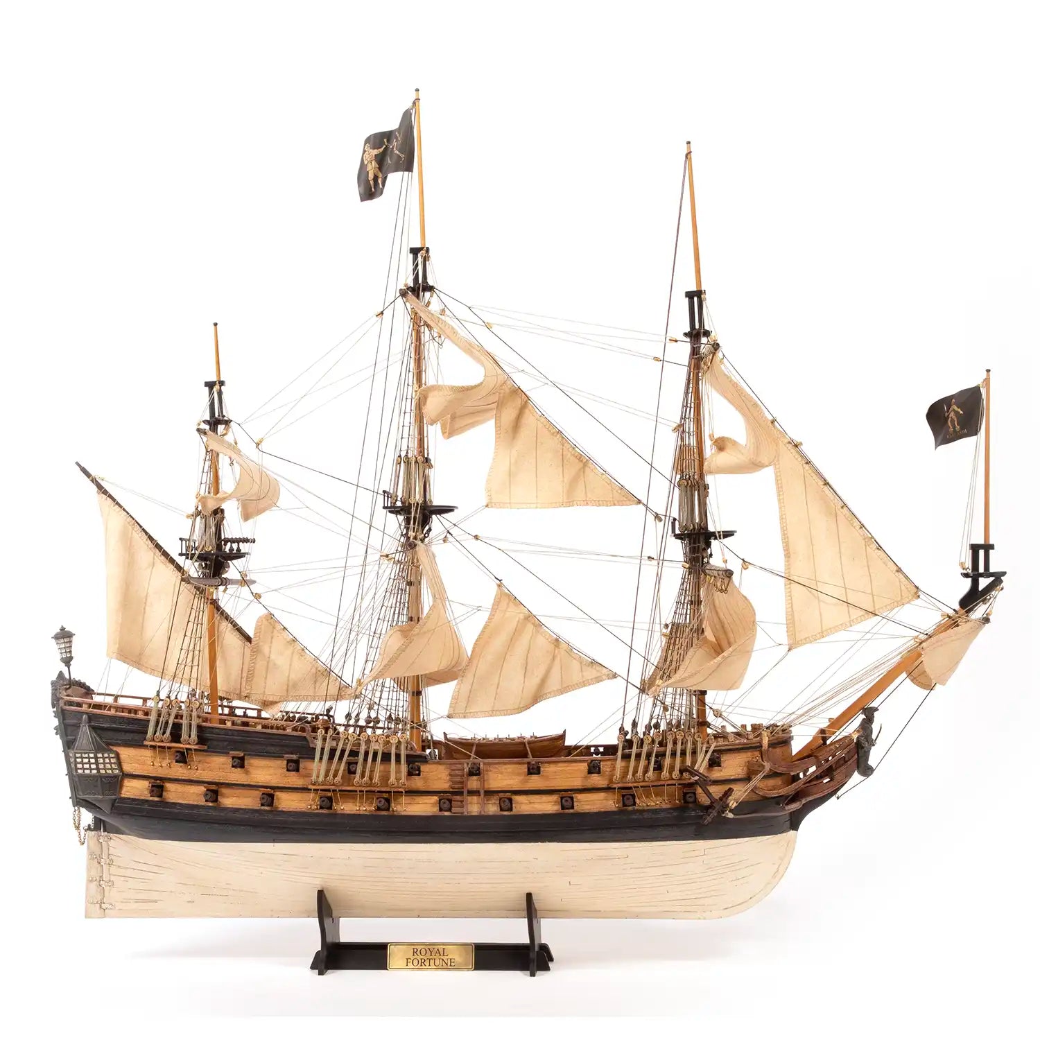 occre-royal-fortune-maquette-bateau-pirate-en-bois-best-seller image 1