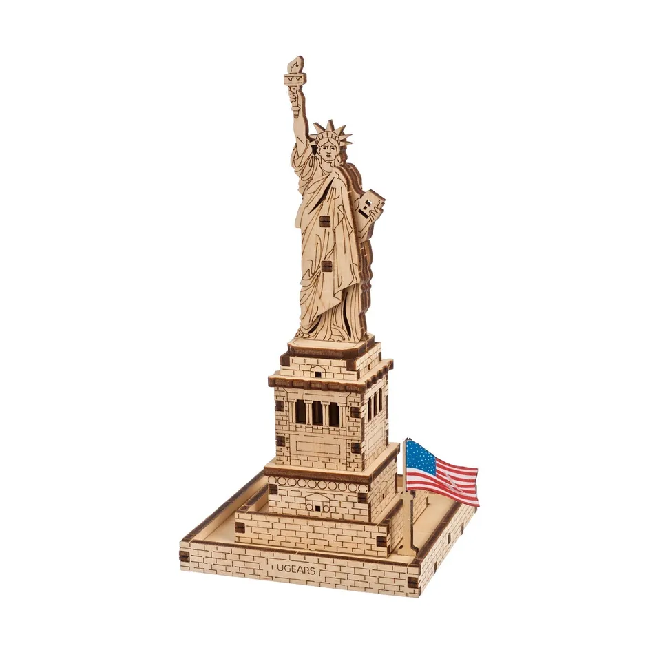 ugears-statue-of-liberty-maquette-bois-facile image 1