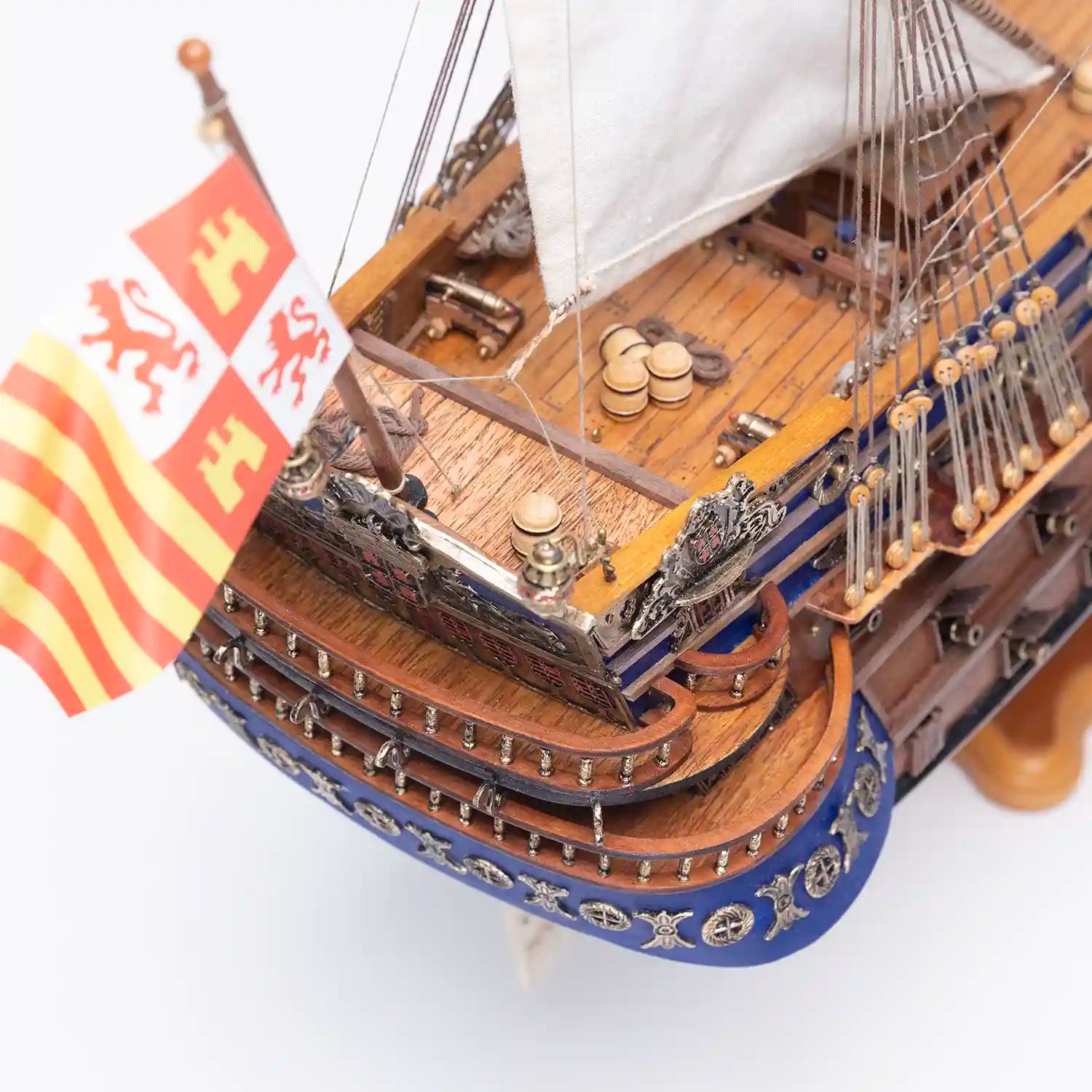 occre-san-felipe-maquette-bateau-bois-avec-voiles-et-plaque image 8