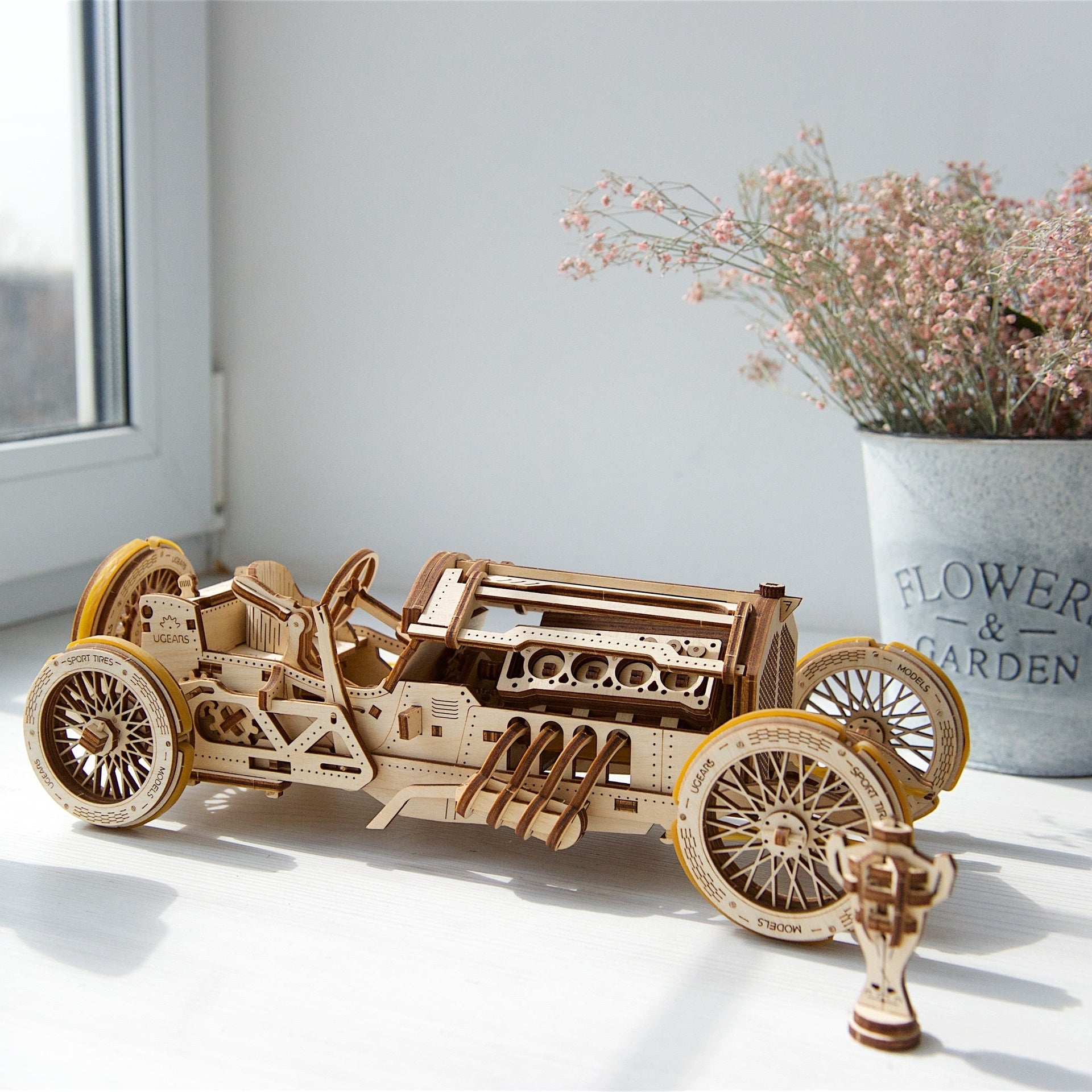 ugears-u-9-grand-prix-car-maquette-m-canique-bois image 7