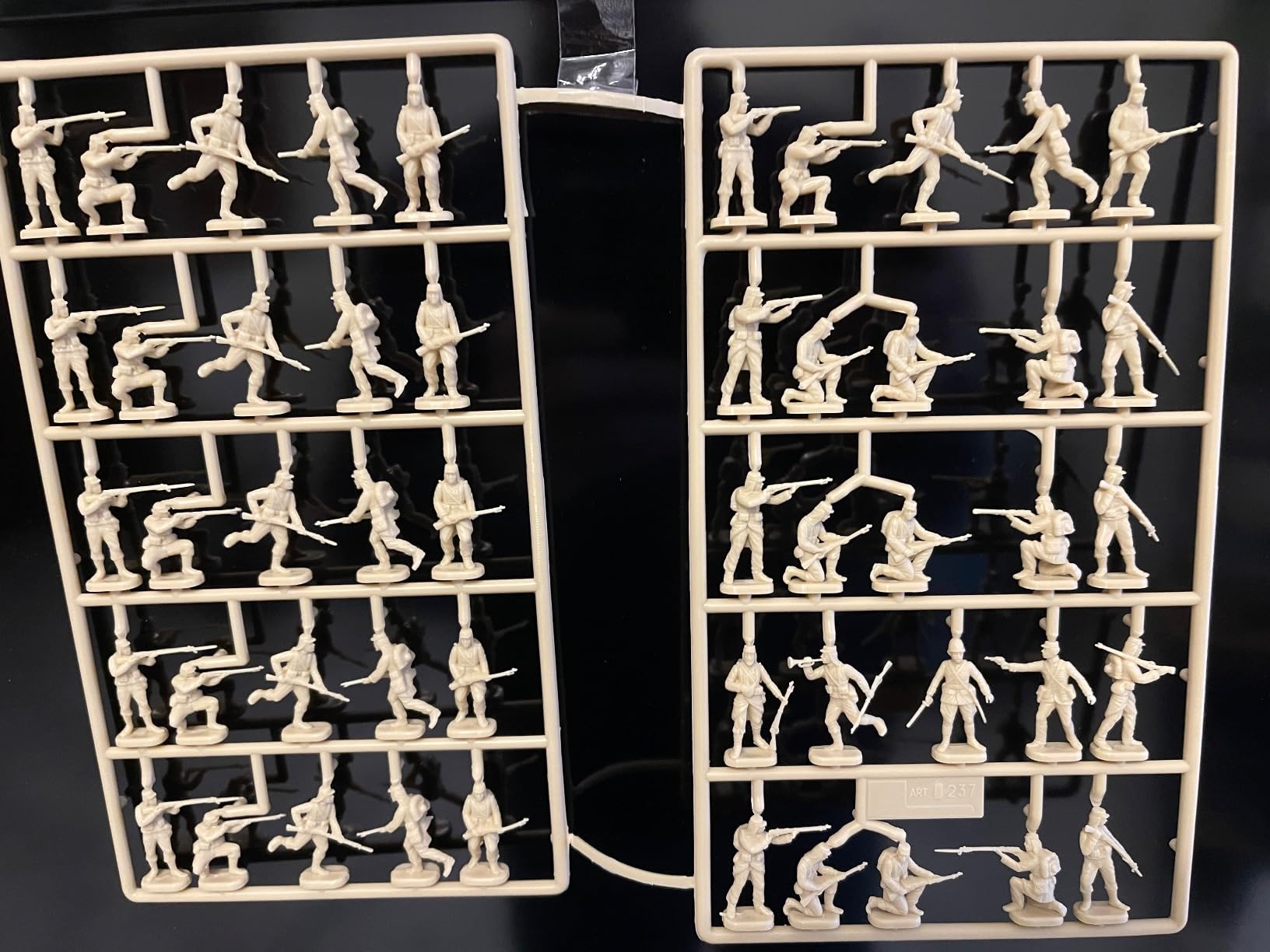 Superbes légionnaires au 1/72