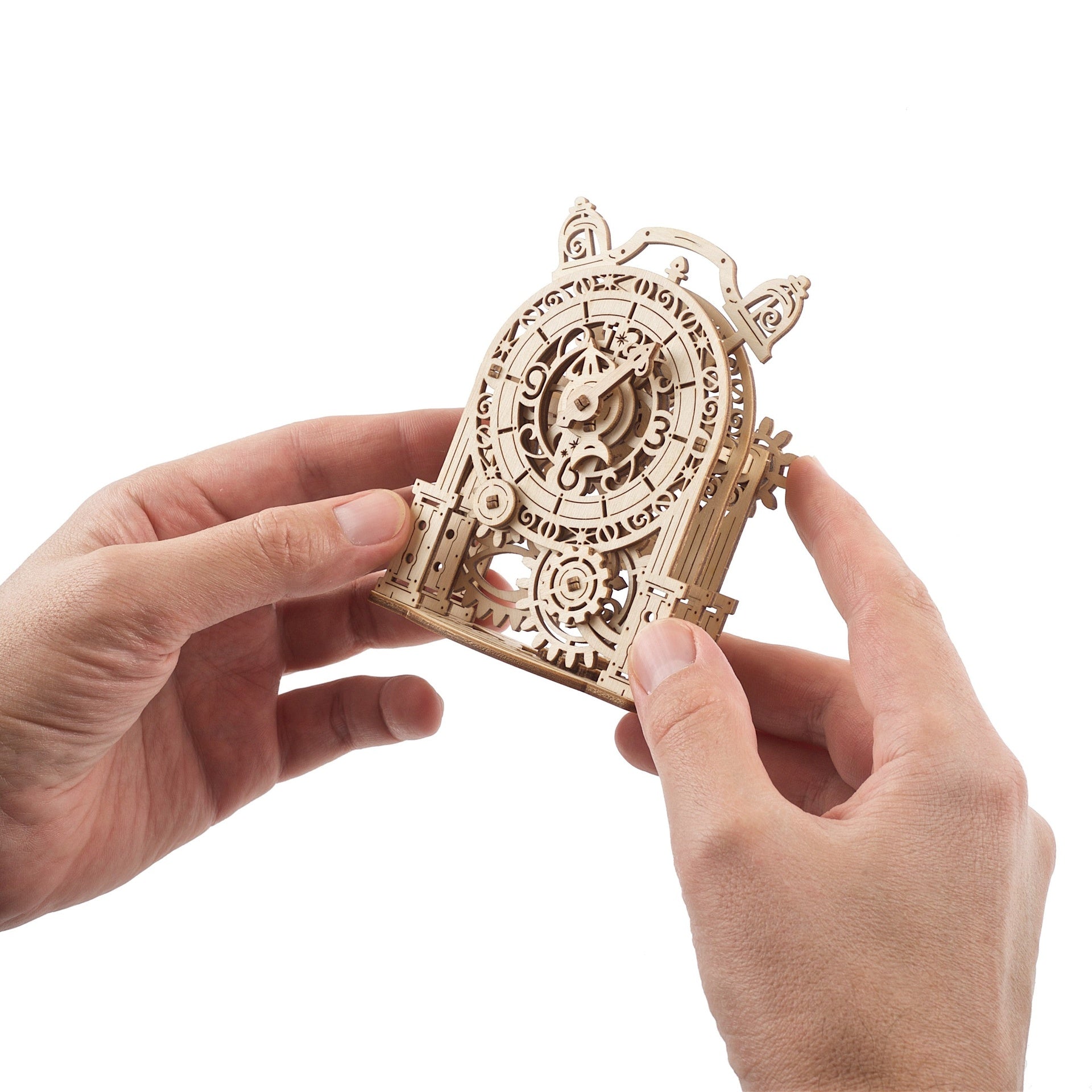 ugears-vintage-alarm-clock-r-veil-m-canique-en-bois image 4