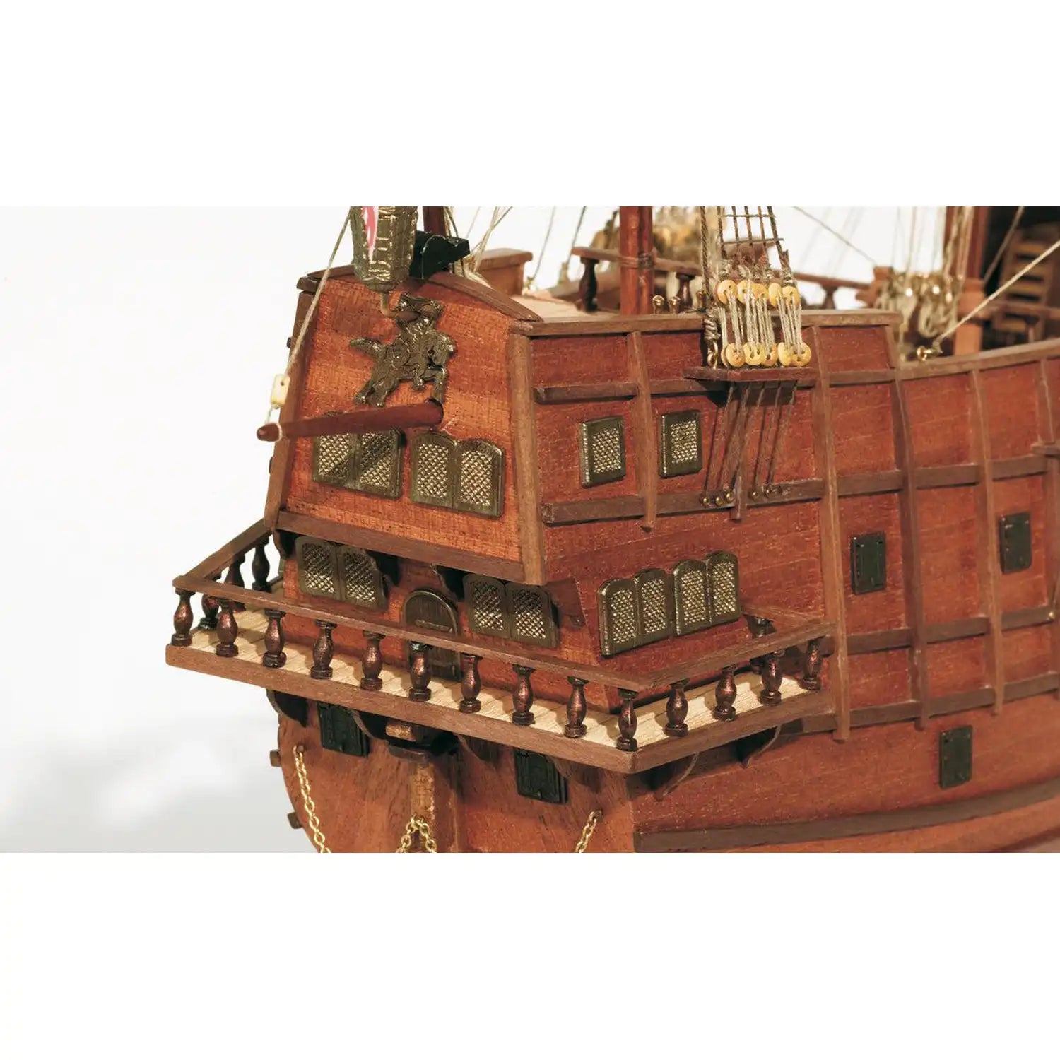 occre-san-mart-n-maquette-galion-espagnol-bois-kit-armada-1588 image 6