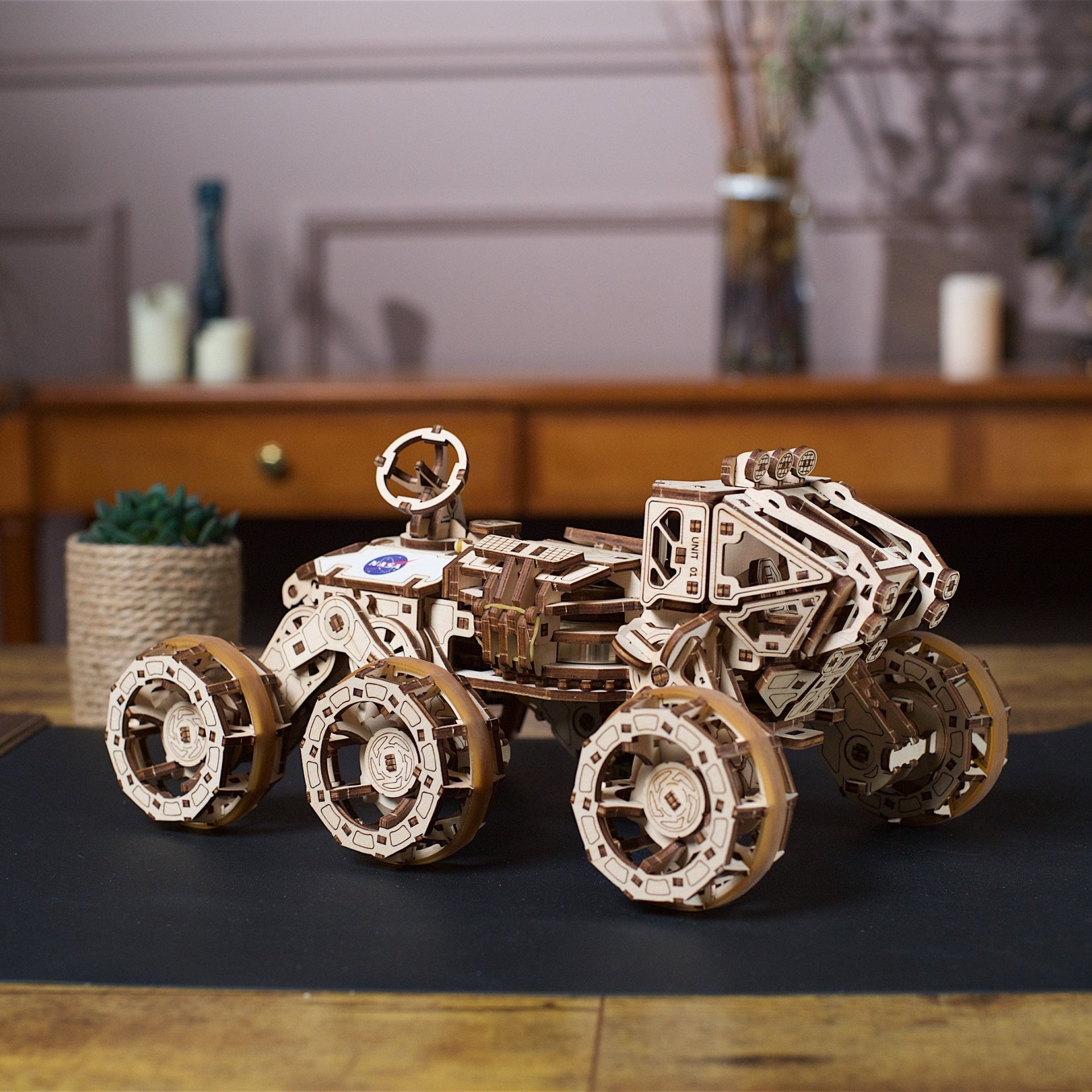 ugears-manned-mars-rover-rover-martien-habit-en-bois-m-canique-construire image 8