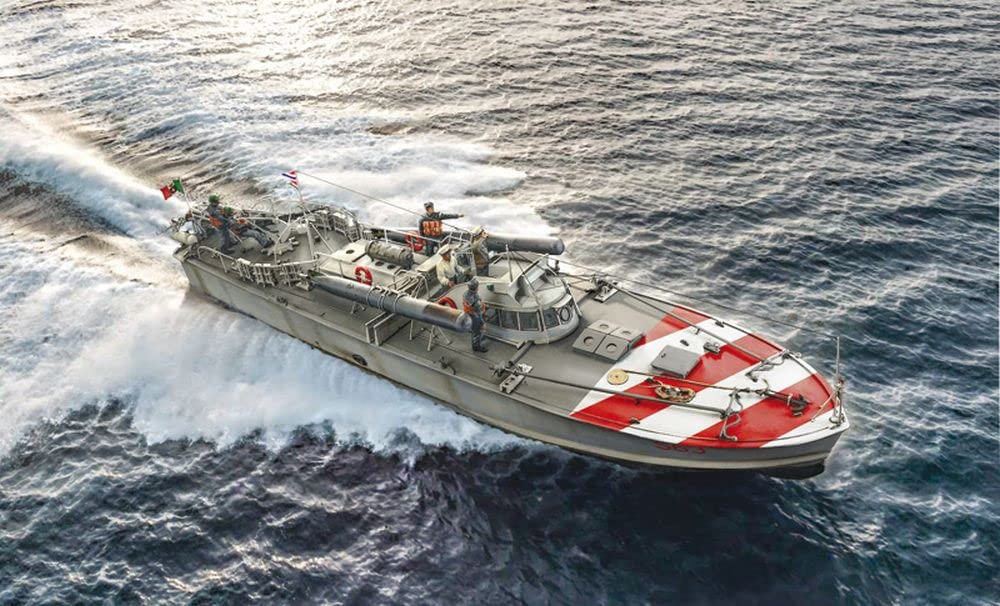 italeri-5626-italian-mas-568-4a-serie-avec-quipage-maquette-bateau-1-35 image 2