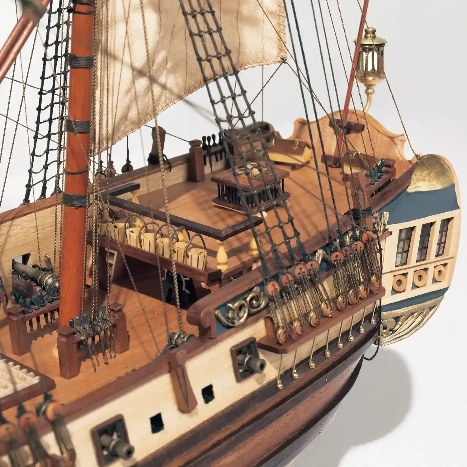 occre-la-candelaria-maquette-bombarda-brigantin-en-kit-bois image 6