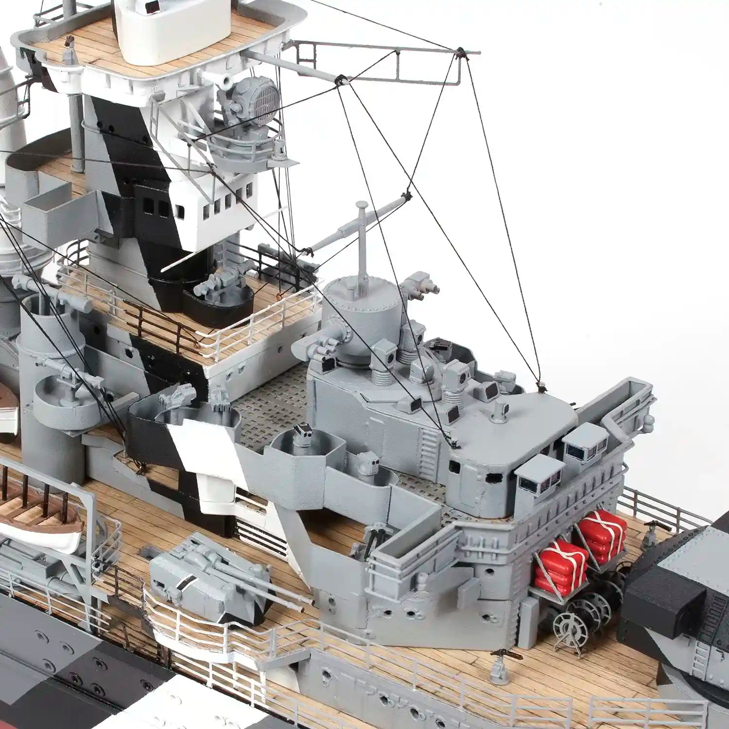 occre-prinz-eugen-1-200-kit-maquette-bateau-en-bois-construire image 8