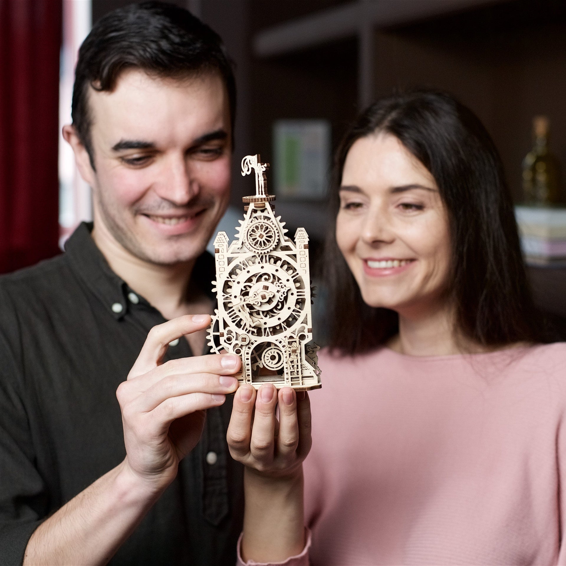 ugears-old-clock-tower-maquette-tour-d-horloge-m-di-vale-en-bois-m-canique image 7