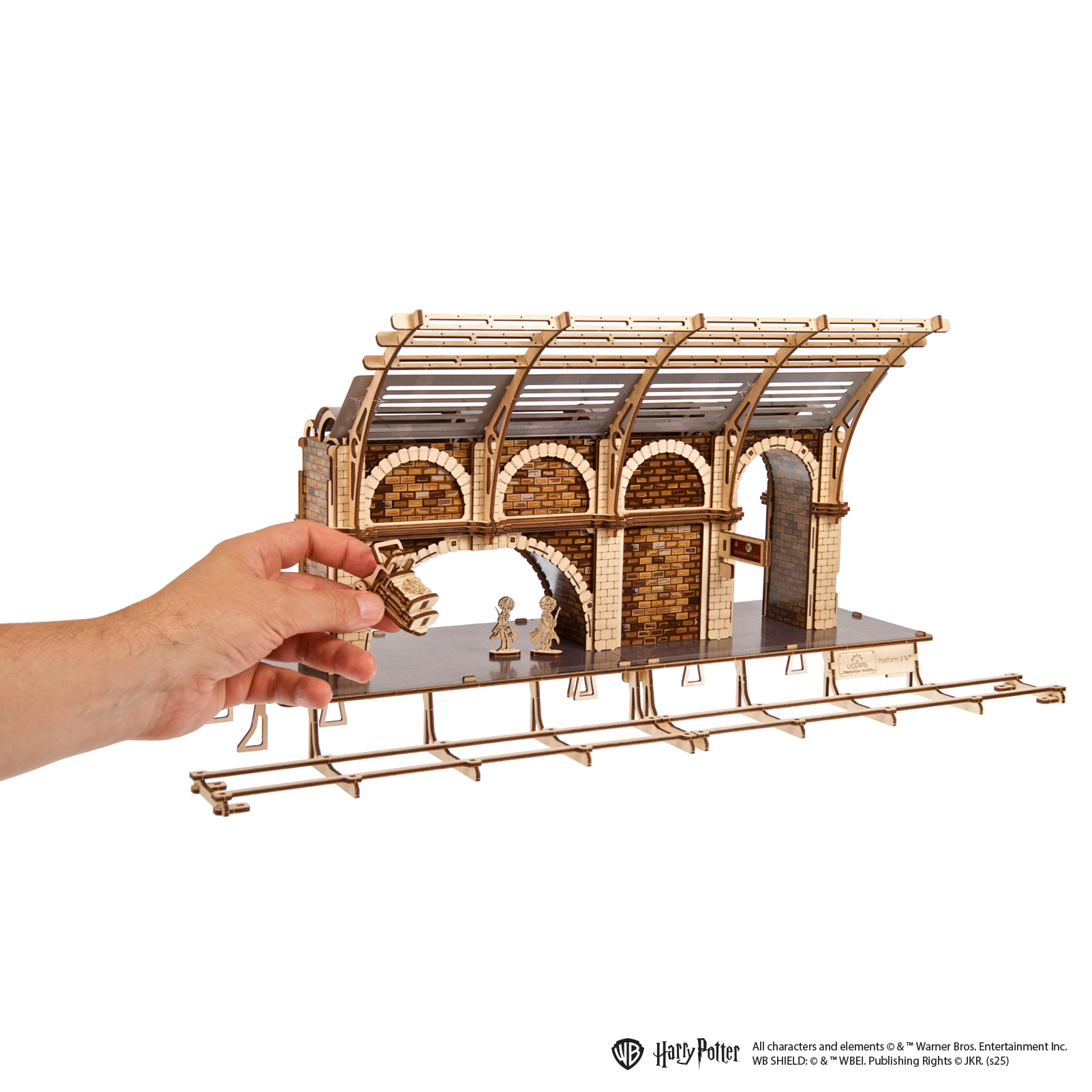 ugears-platform-9-harry-potter-maquette-m-canique-en-bois-gare-de-king-s-cross image 4
