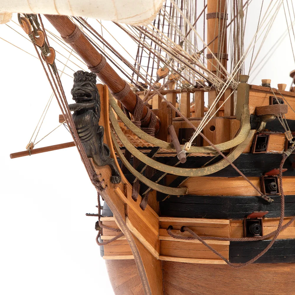 occre-sant-sima-trinidad-maquette-bateau-bois-1er-rang-130-canons image 5