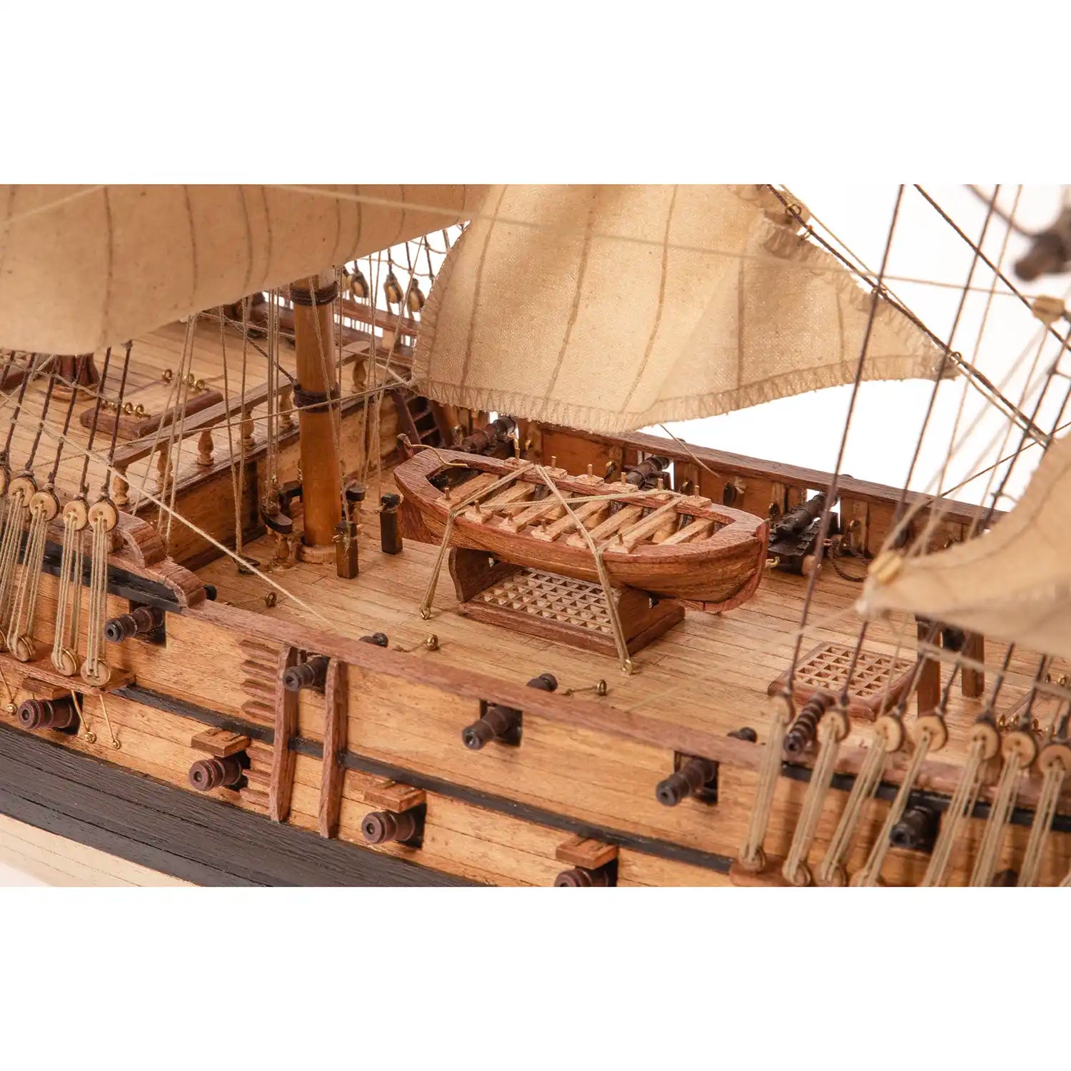 occre-royal-fortune-maquette-bateau-pirate-en-bois-best-seller image 7