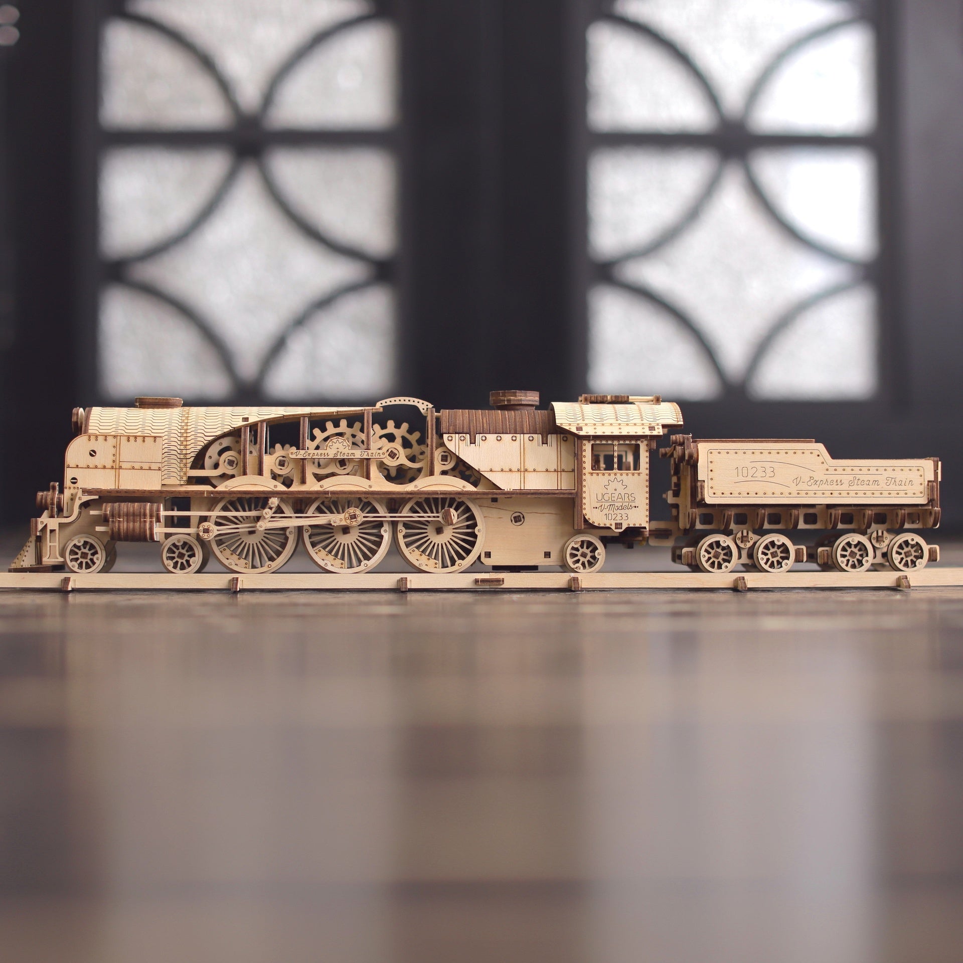 ugears-v-express-steam-train-with-tender-maquette-m-canique-bois image 8