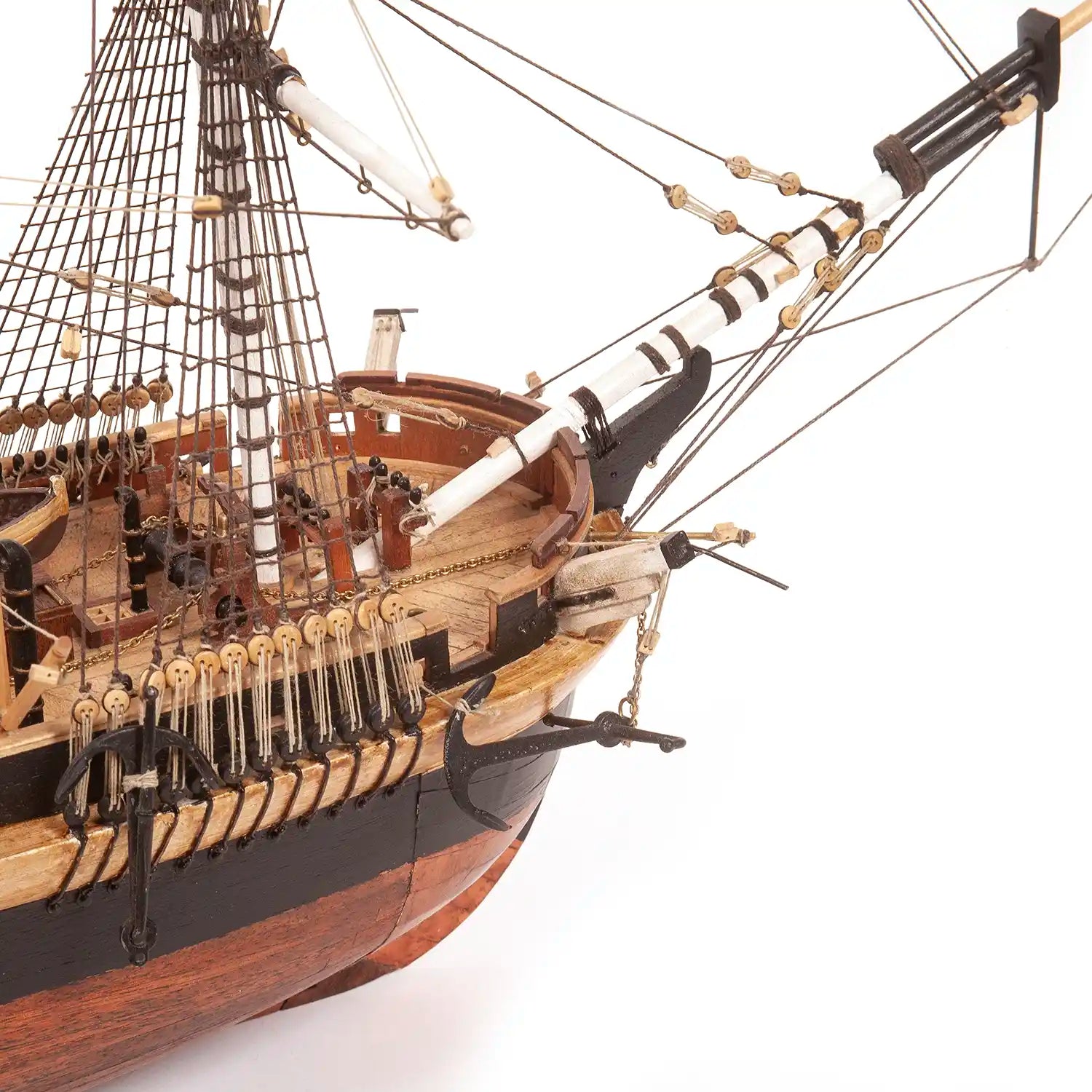 occre-hms-erebus-maquette-bateau-en-bois-kit image 8