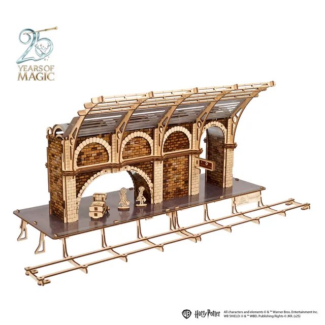ugears-platform-9-harry-potter-maquette-m-canique-en-bois-gare-de-king-s-cross image 1