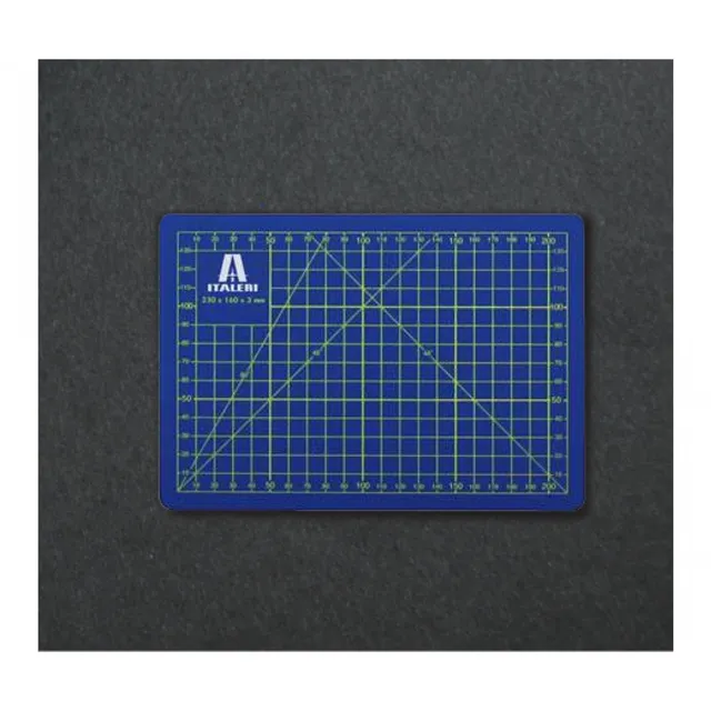 italeri-tapis-de-coupe-a5-230-x-160-mm image 1