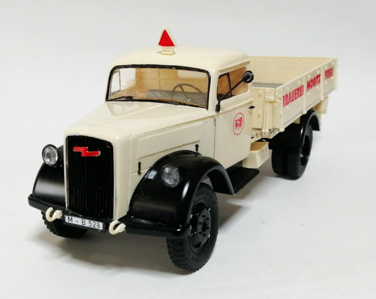 Excellent petit camion
