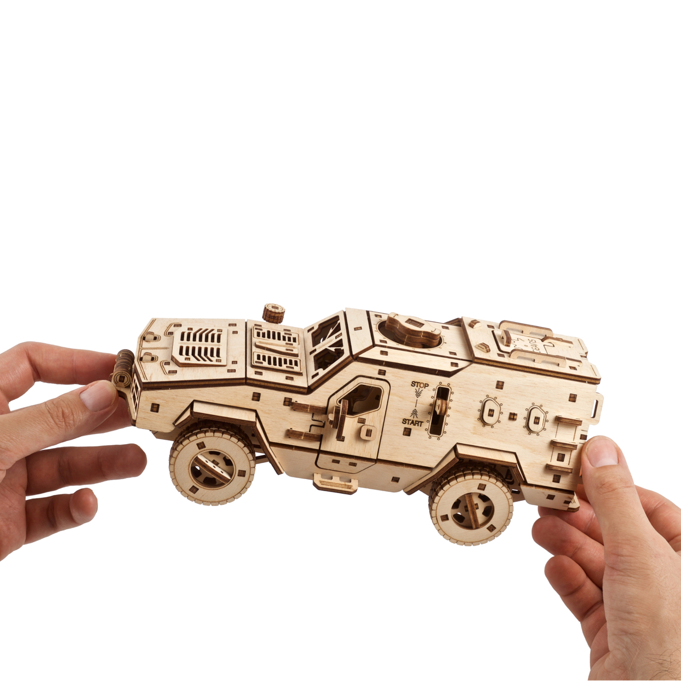 ugears-dozor-b-combat-vehicle-v-hicule-blind-m-canique-en-bois image 6