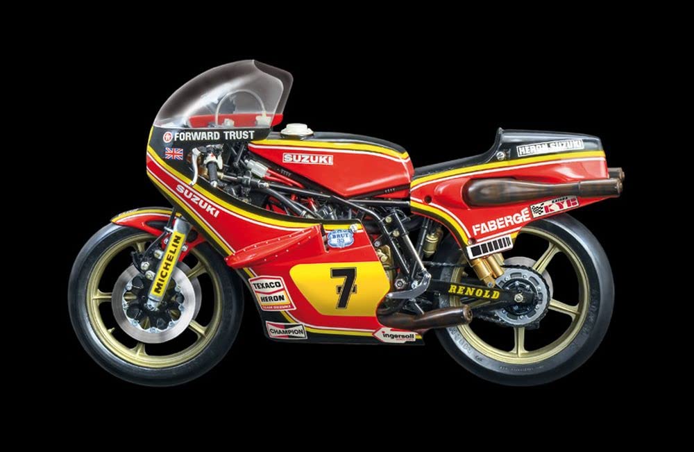 italeri-suzuki-rg-500-xr27-1-9-r-f-4644-maquette-moto image 2