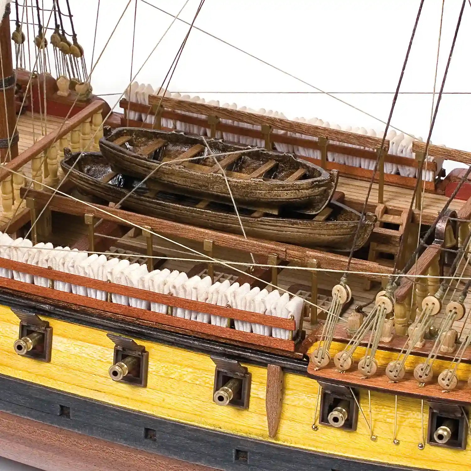 occre-n-s-mercedes-kit-maquette-bateau-fr-gate-34-canons image 8