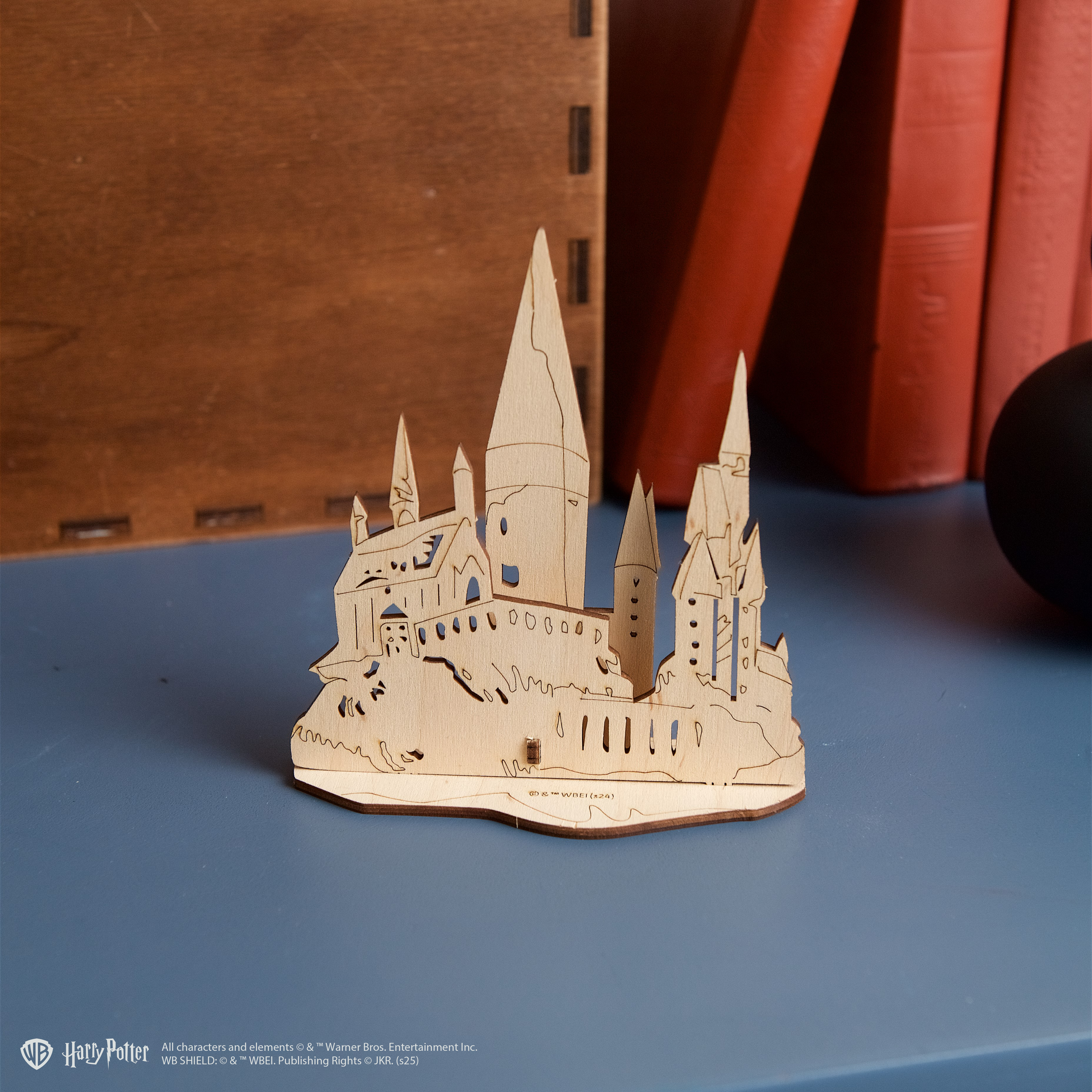 ugears-hogwarts-castle-maquette-bois-3d-colorier-harry-potter image 5